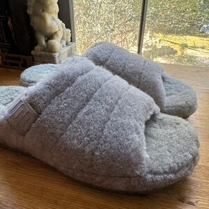 Ugg “fluff You” slip-on slippers